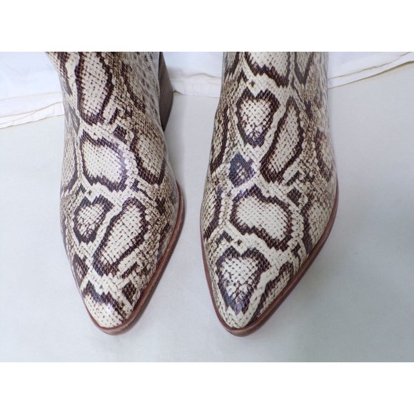 🆕 VINCE CAMUTO Beaanna Knee High Snake Print Boot Natural 8 - Picture 6 of 13